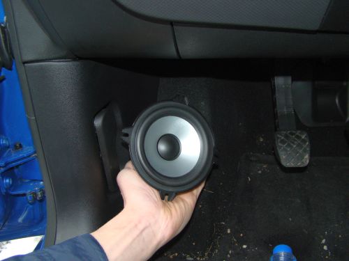 Kickbassgehaeuse links 004