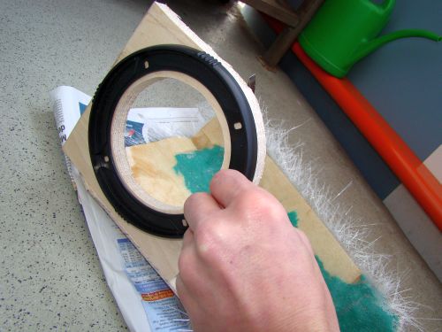 Kickbassgehaeuse links 018