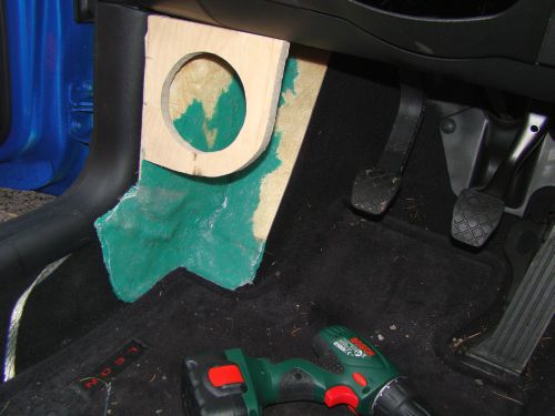 Kickbassgehaeuse links 028