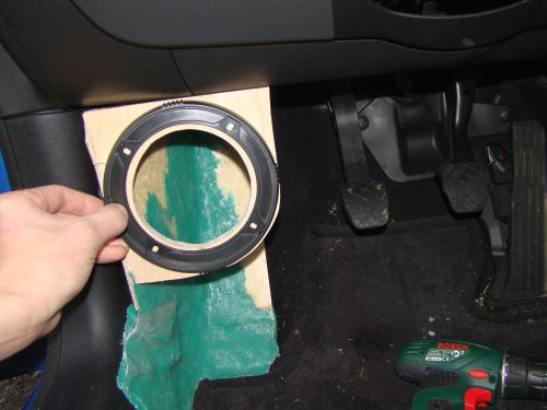 Kickbassgehaeuse links 029