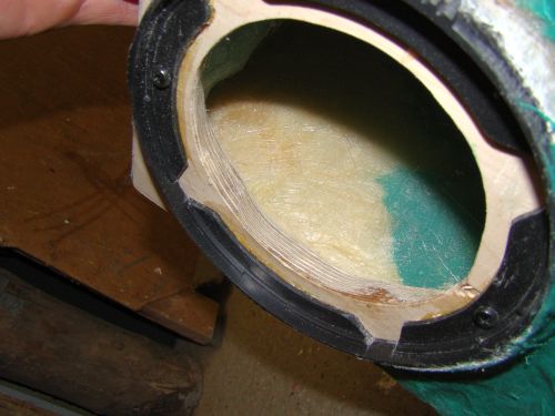 Kickbassgehaeuse links 064