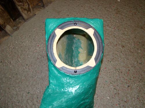 Kickbassgehaeuse links 066