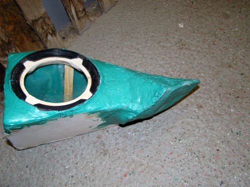 Kickbassgehaeuse links 067