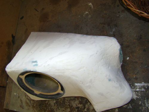 Kickbassgehaeuse links 076