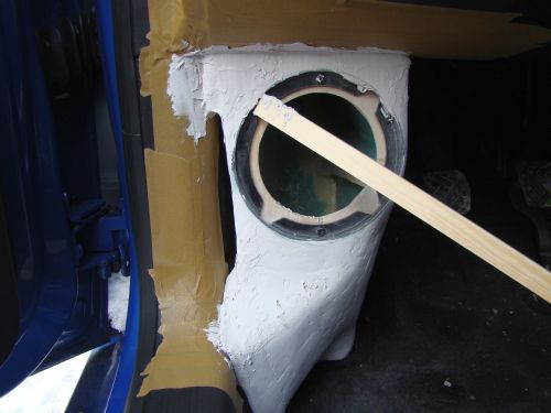 Kickbassgehaeuse links 082