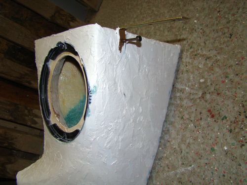 Kickbassgehaeuse links 086