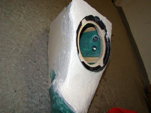 Kickbassgehaeuse links 089