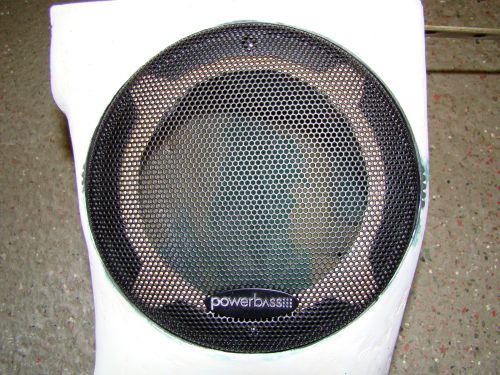 Kickbassgehaeuse links 094