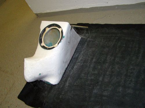 Kickbassgehaeuse links 095