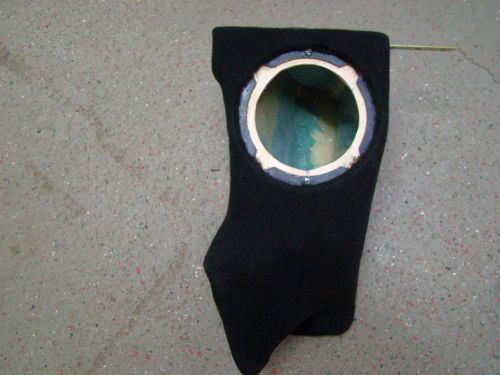 Kickbassgehaeuse links 102