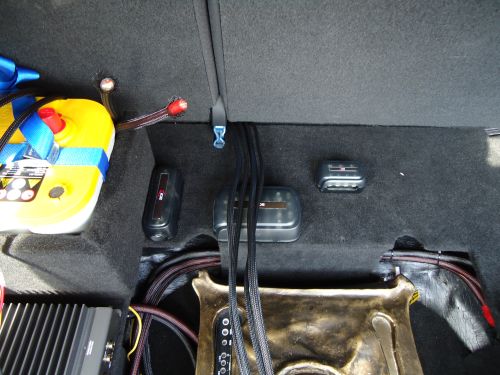 Einbau und Anschluss der Amps 025