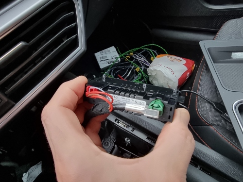 Umbau Mittelkonsole Seat Leon 4kl st 00008