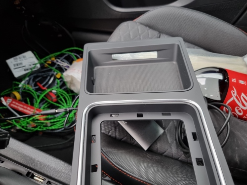 Umbau Mittelkonsole Seat Leon 4kl st 00009