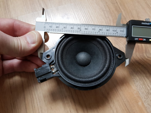 Einbau Center Speaker 0015