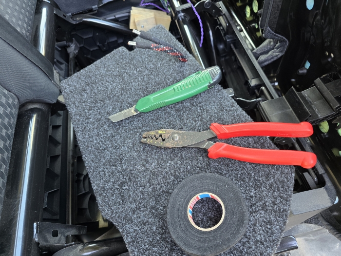 Amp Einbau Ford Transit Custom 00011