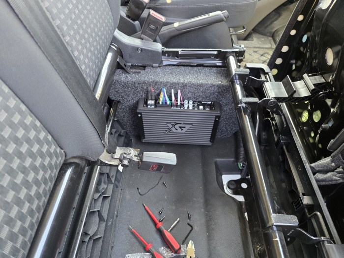 Amp Einbau Ford Transit Custom 00016