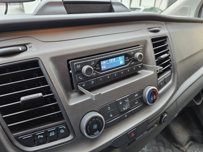 Radioausbau Ford Transit Custom 00001