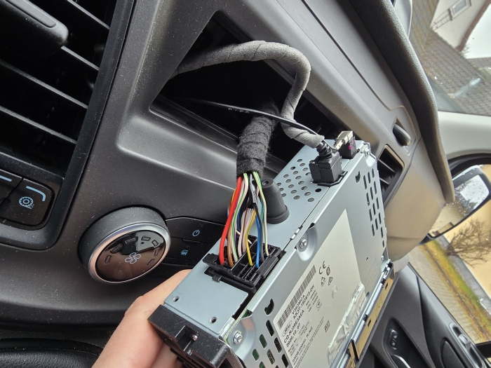 Radioausbau Ford Transit Custom 00003