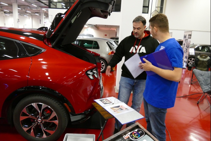 DM AYA EMMA 2025 00109