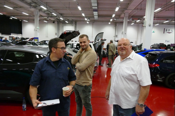 DM AYA EMMA 2025 00126