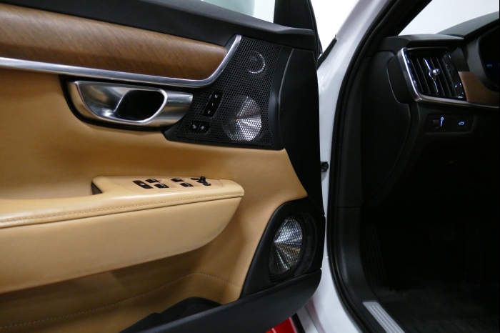 DM AYA EMMA 2025 00166