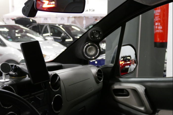 DM AYA EMMA 2025 00173