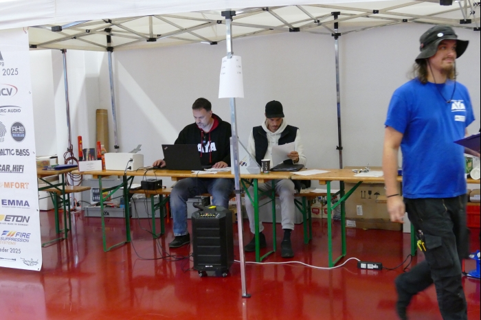 DM AYA EMMA 2025 00192