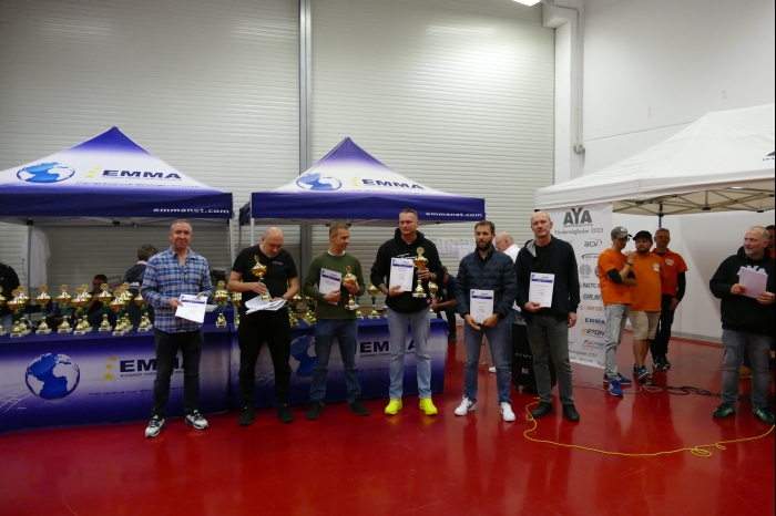 DM AYA EMMA 2025 00327